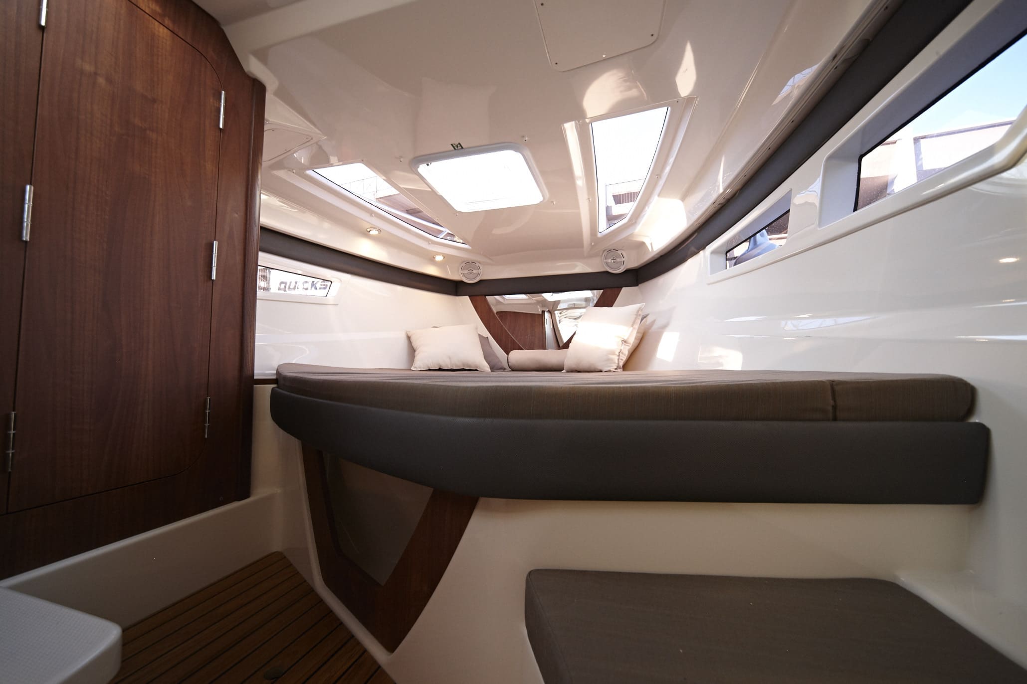 quicksilver-activ805_details_card_07_0118