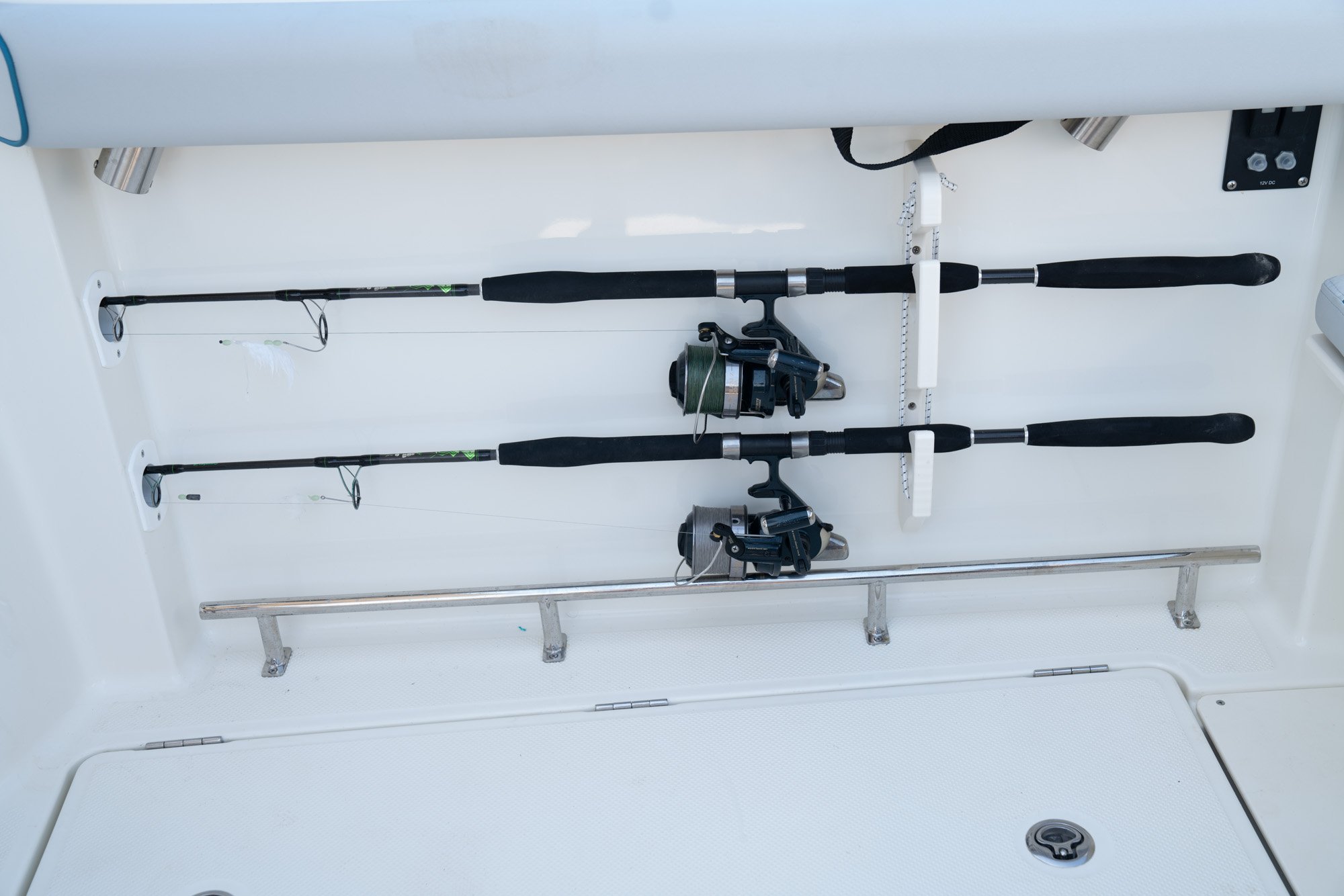 Quicksilver-625-pilothouse0823