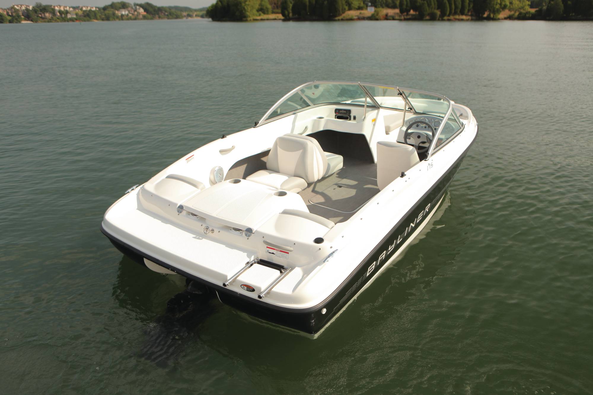 bayliner175_afloat_7331