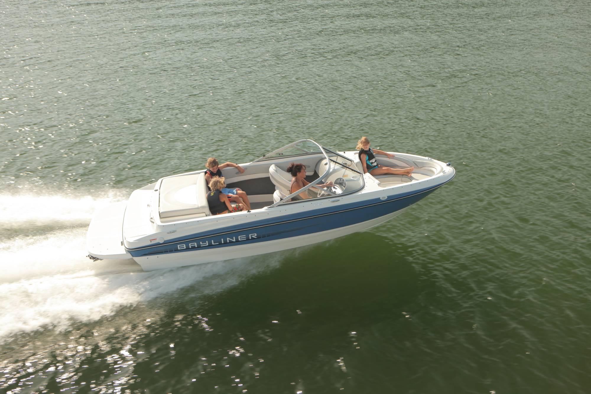bayliner195_running_0315