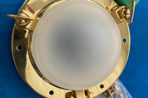 PLAFON DE CRISTAL Y DE BRONCE